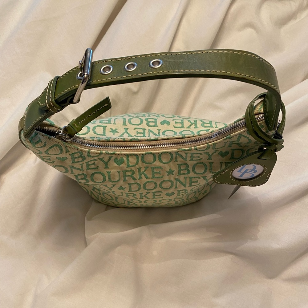 NWT Dooney & Bourke Monogram Hearts and Stars Adjustable Hobo Shoulder Bag - Picture 3 of 16